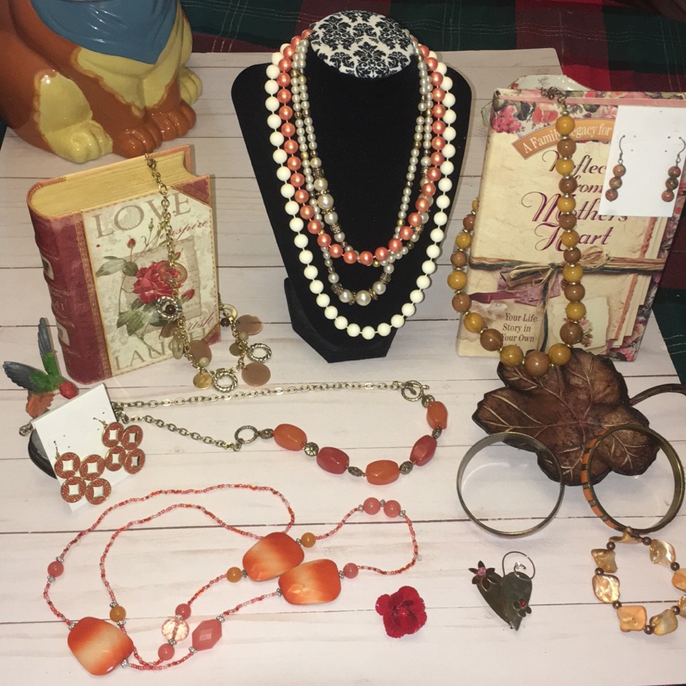 Jewelry - Picture 2 of 8